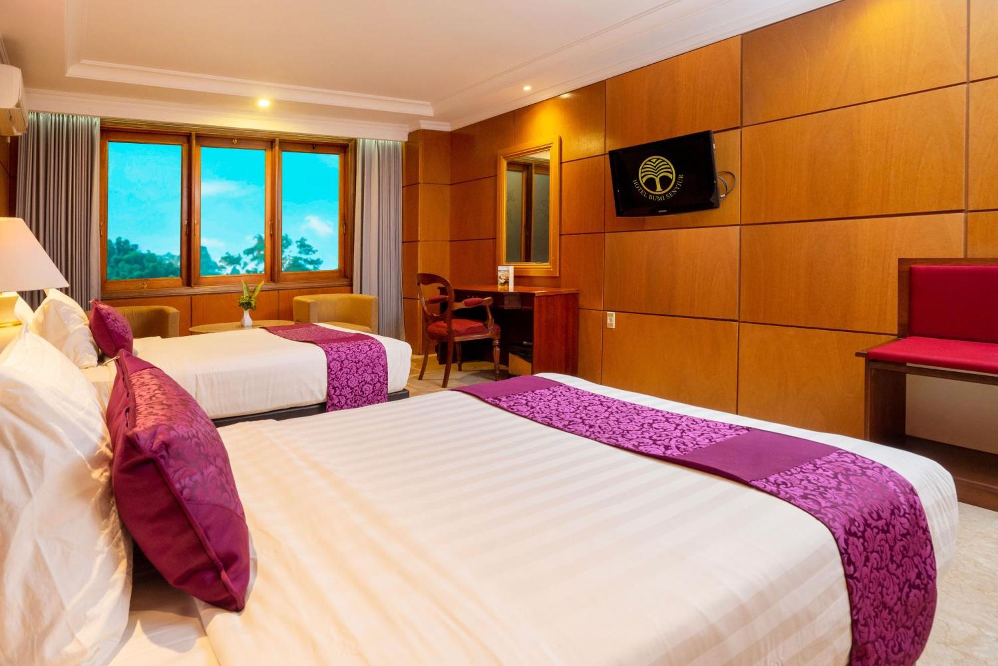 Hotel Bumi Senyiur Samarinda Buitenkant foto